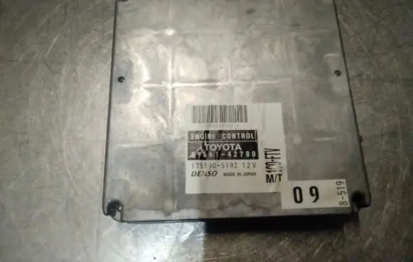 Toyota RAV 4 (XA20) Engine control unit/module 8966142780 1758005192