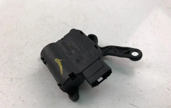 Audi TT TTS Mk2 Intake manifold valve actuator/motor 0132801341