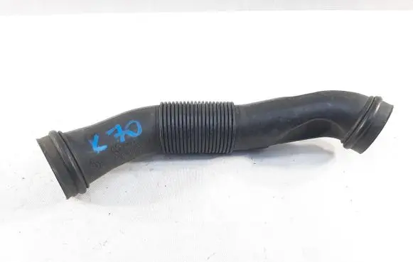 Volkswagen PASSAT B5.5 Air intake hose/pipe 058129627