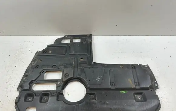 Lexus CT 200H Engine splash shield/under tray 514411223