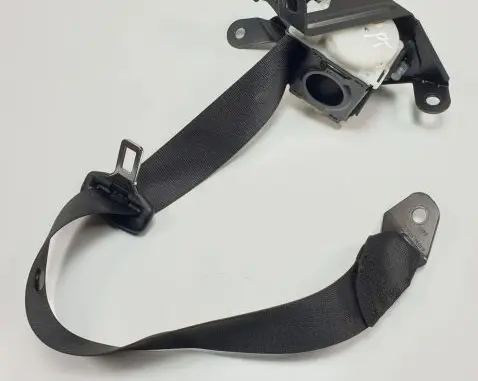 Mercedes-Benz CLK A209 C209 Rear seatbelt A2098680214
