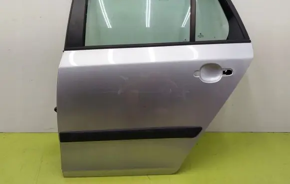 Skoda Fabia Mk2 (5J) Rear door LA7W