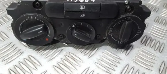 Volkswagen Caddy Climate control unit 1t2819045b 5hb009321-76