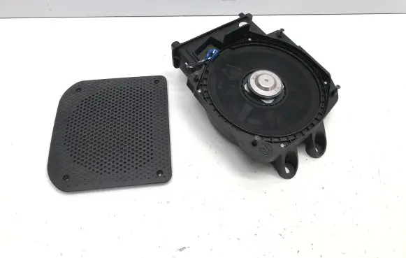 BMW 2 F44 Subwoofer speaker 9275996