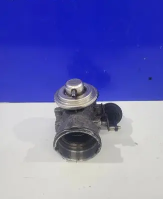 Audi A6 S6 C5 4B EGR valve 038131501J 184123040