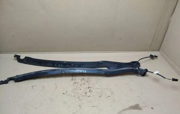 Chrysler Town u0026 Country V Tailgate sensor 