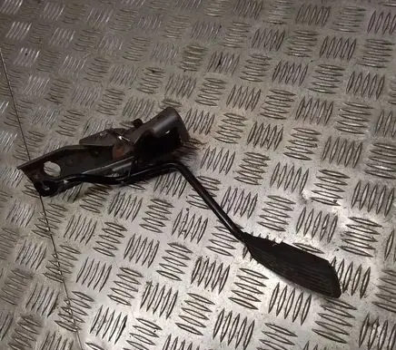 Honda FR-V Accelerator throttle pedal