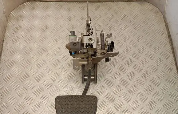 Lexus NX Brake pedal 4711078110