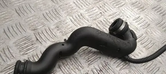 Volvo S80 Breather/breather pipe/hose 30788009