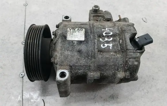 Volkswagen Jetta V Air conditioning (A/C) compressor (pump) 1K0820803L