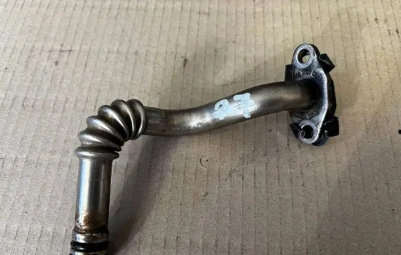 Ford Focus Turbo turbocharger oiling pipe/hose 4M5Q6K677CA