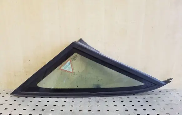 Audi A6 S6 C4 4A Rear side window