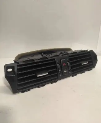 BMW 5 E60 E61 Dash center air vent grill 6910734 7009275 141218