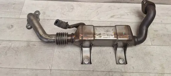 Toyota Avensis T250 EGR valve cooler 256800R01000 13063860001