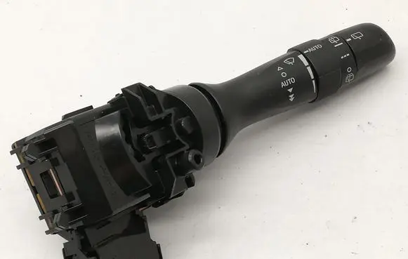 Toyota Avensis T270 Wiper speed switch 17F003