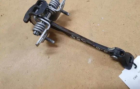 Ford Focus C-MAX Rear door check strap stopper