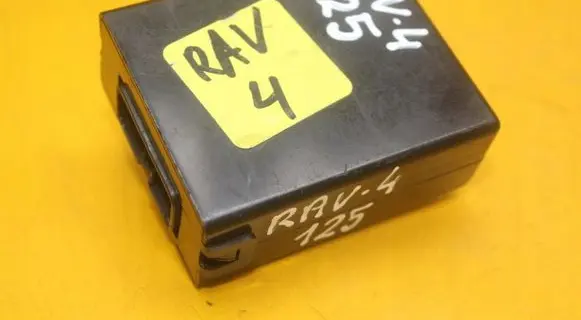 Toyota RAV 4 (XA30) Air conditioner control unit module 8865042130