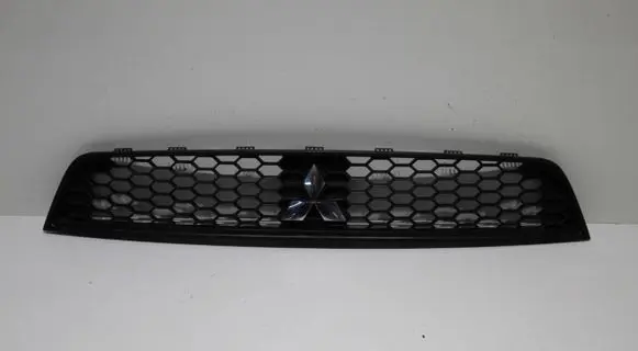 Mitsubishi Colt Front bumper upper radiator grill 7450A457 97036