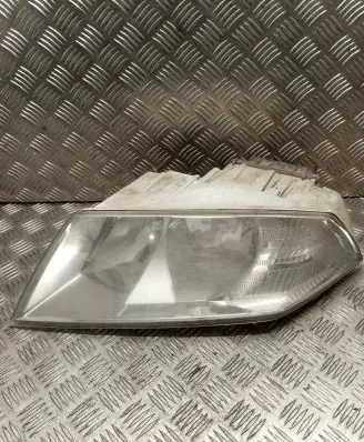 Skoda Octavia Mk2 (1Z) Headlight/headlamp