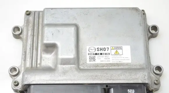 Mazda 3 II Engine control unit/module SH0718881N