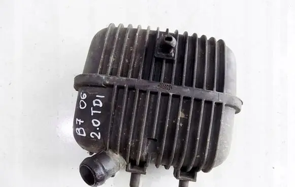 Audi A4 S4 B7 8E 8H Vacuum air tank 