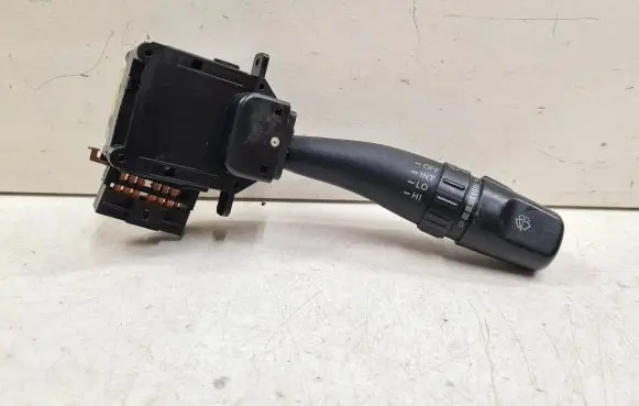 Hyundai Elantra Wiper control stalk