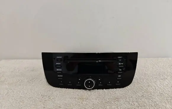 Radio/CD/DVD/GPS head unit