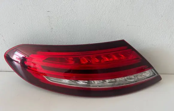 Mercedes-Benz C W205 Rear/tail lights A2059062905 00060655 2SD011786
