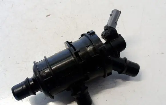Renault Master III Thermostat housing 112446
