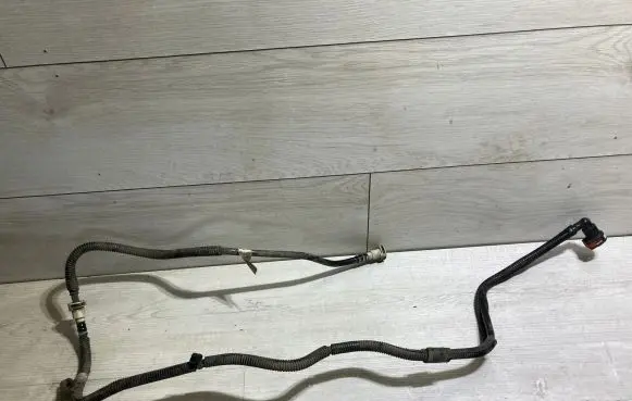 Ford Kuga III Fuel line/pipe/hose LX689D668GA