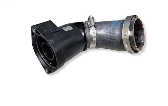 Volkswagen Polo V 6R Intercooler hose/pipe 04B131111