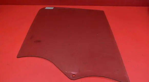 Opel Movano B Front door window glass four-door