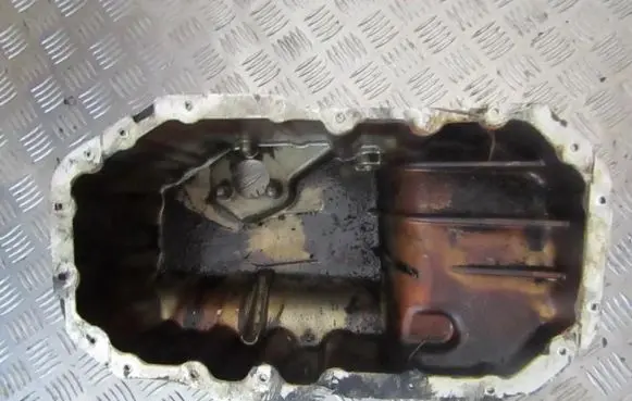 Volkswagen Golf V Oil sump 03C103603J