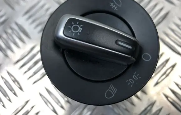 Volkswagen Polo V 6R Light switch 6R0941531F