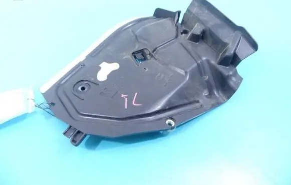 Infiniti QX30 Center console A1767320195 IMPRK1078381