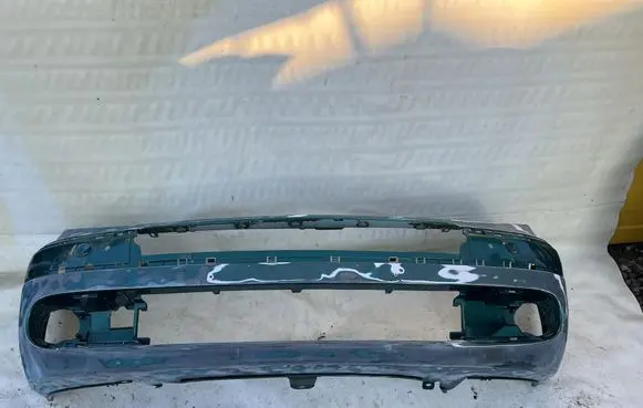 Citroen Xsara Picasso Front bumper .....