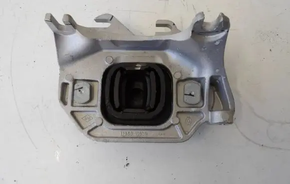 Renault Clio V Gearbox mounting bracket 112531060R