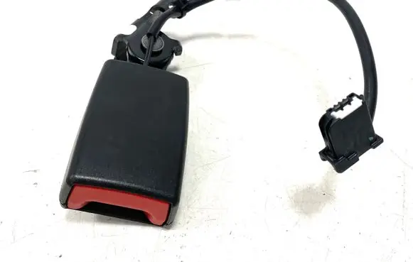 Opel Ampera Rear seatbelt buckle 81000015 2A4R05J