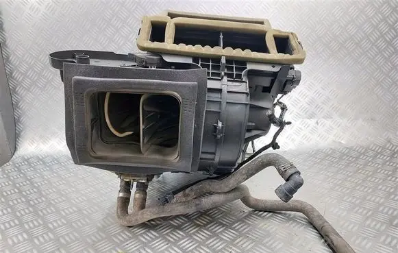 Ford Focus Interior heater climate box assembly 