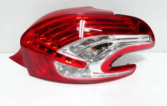 Peugeot 208 I Rear/tail lights 9672628380