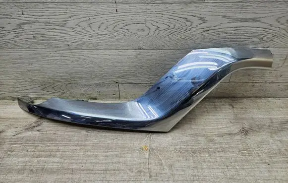 Jeep Grand Cherokee Front bumper splitter molding 68170062AB