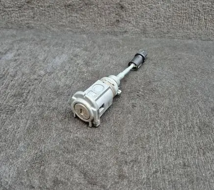 Audi Q8 Front door lock (next to the handle) 4M8837167 4M8837168 107837167HL