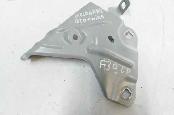 BMW X2 F39 Fender mounting bracket 7431005
