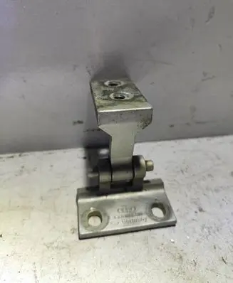Audi 100 S4 C4 Rear door lower hinge 4A0833401