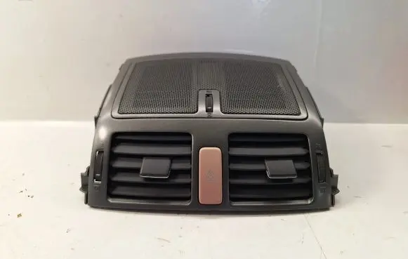 Toyota Auris 150 Dash center air vent grill 5567002110 8433202130