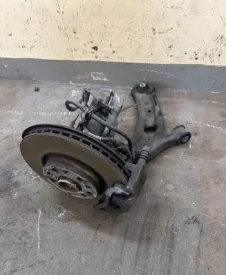 Volkswagen Tiguan Front wheel hub spindle knuckle 5Q0407258C