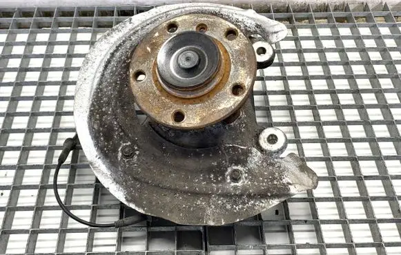 BMW 3 F30 F35 F31 Front wheel hub spindle knuckle 6867735