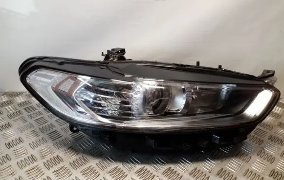 Ford Mondeo MK V Headlight/headlamp DS7313W029BG