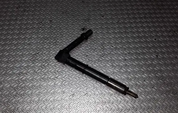 Nissan Navara D22 Fuel injector 3220Z484100