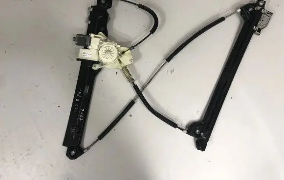 BMW 5 GT F07 Front door electric window regulator 7197919